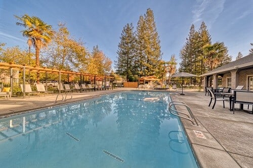 Pool View 3 Pool View 3