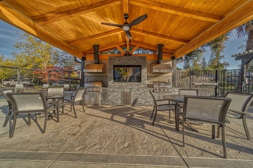 BBQ and Entertainment Area 3 BBQ and Entertainment Area 3